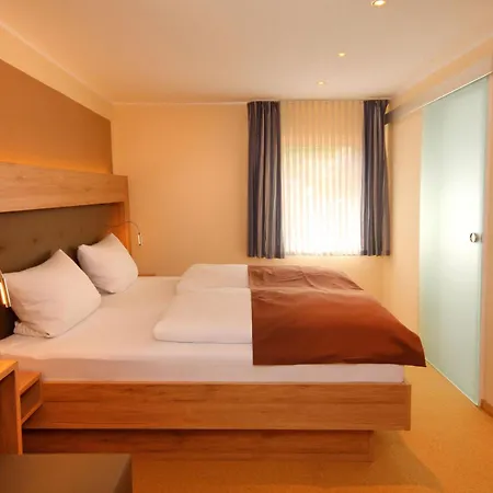 Отель Landhaus Silberberg 3*